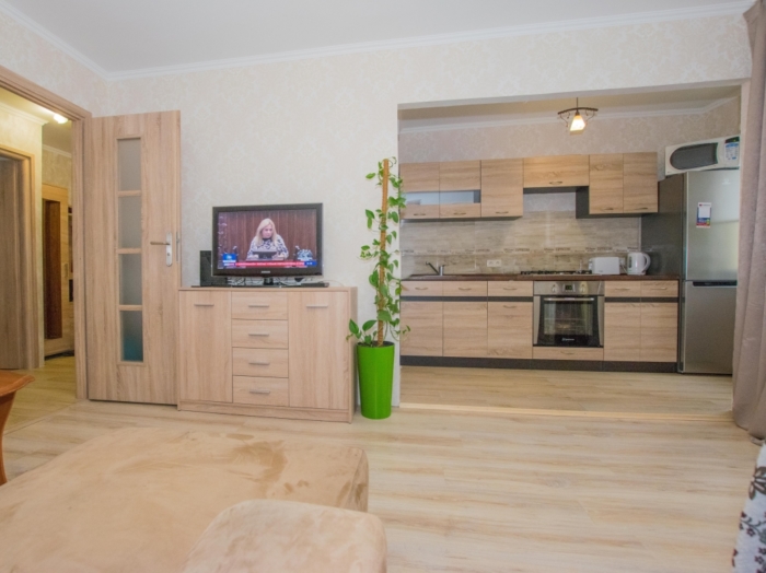 Słoneczne mieszkanie 3-pokojowe, 44m2, II piętro w centrum.