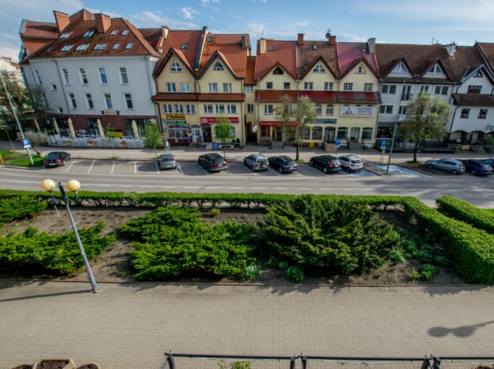 Mieszkanie 3-pok. 53m2 w samym centrum, przy plaży, II piętro.